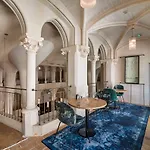 Mercure Centre Hotel