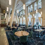 Mercure Centre Hotel 4*