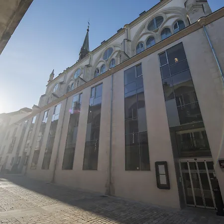 Mercure Centre Hotel