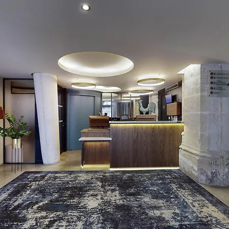 Mercure Centre Hotel 4*