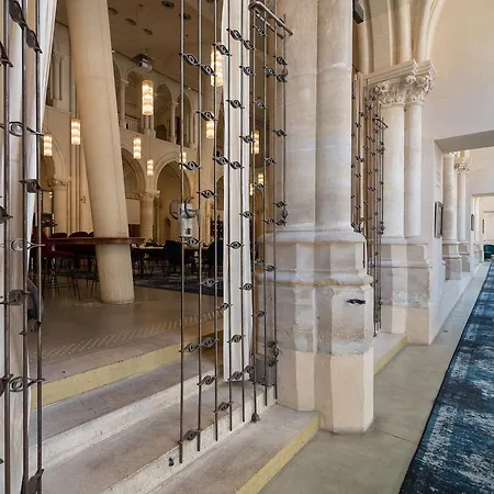 Mercure Centre 4* פואטייה