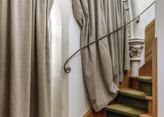 Mercure Centre 4* פואטייה